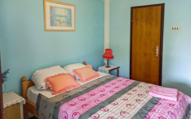 Nice Apartment in Zdrelac With Wifi and 2 Bedrooms