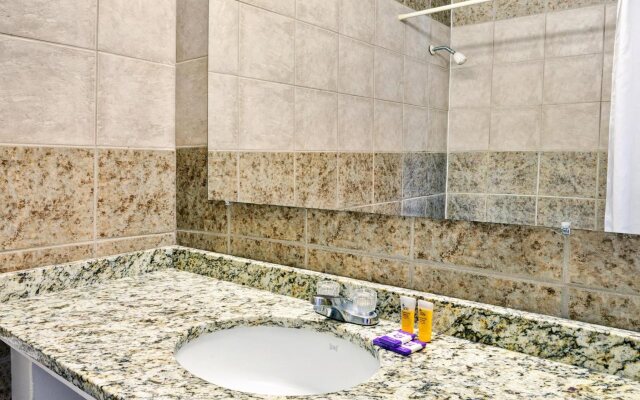 Knights Inn Kitchener