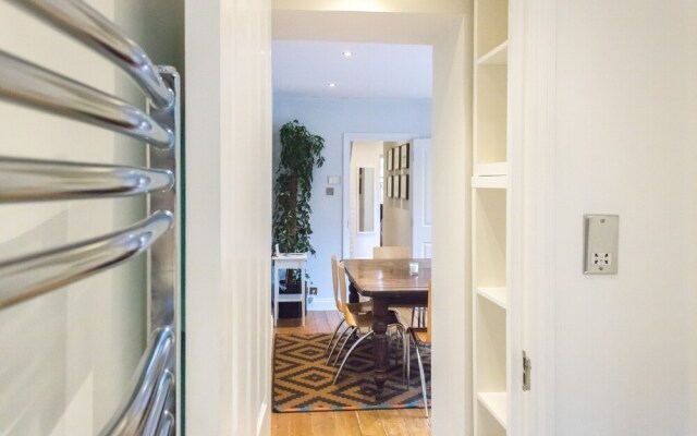Apartment With Garden Maida Hill