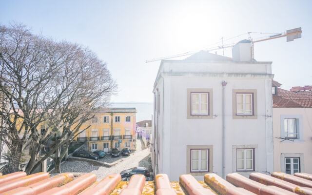 Amendoeira`s terrace Apartment with river view