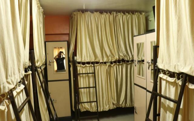 Ashirwad Guest House (Male Only)
