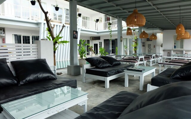 MH Hotel Seminyak