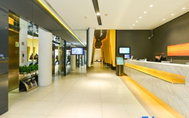 Bestay Hotel Express (Shanghai Renmin Square Huaihai East Road)