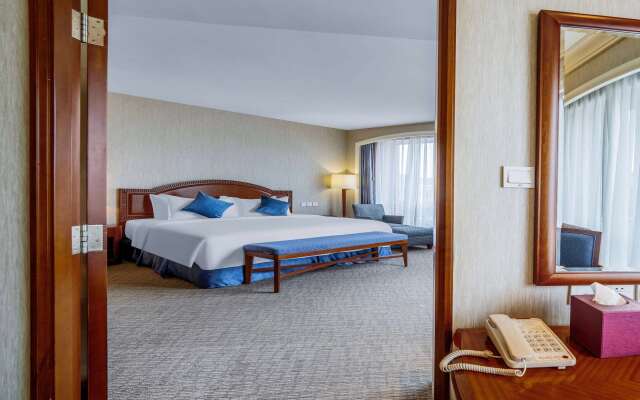 Wyndham Beijing North Hotel