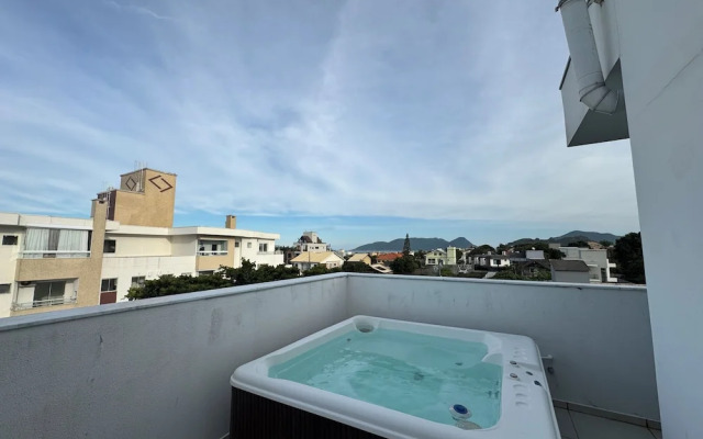 Cobertura no Campeche com Jacuzzi e Vista Mar