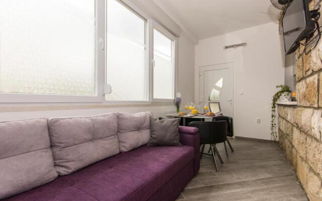 Apartments Laledo