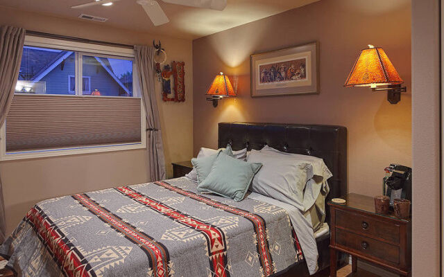 Sleeping Bulldog Bed and Breakfast