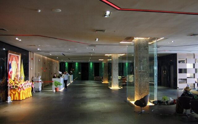 Le Srivaree Suvarnabhumi Airport Hotel