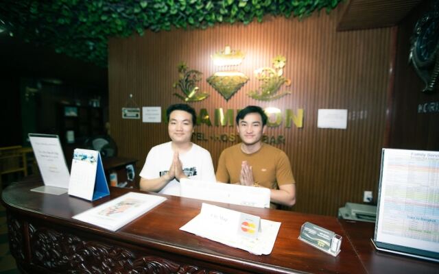 Champion Hotel & Pub