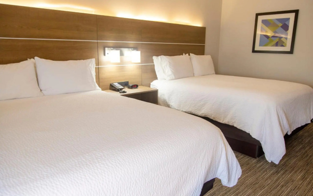 Holiday Inn Express Marshfield by IHG