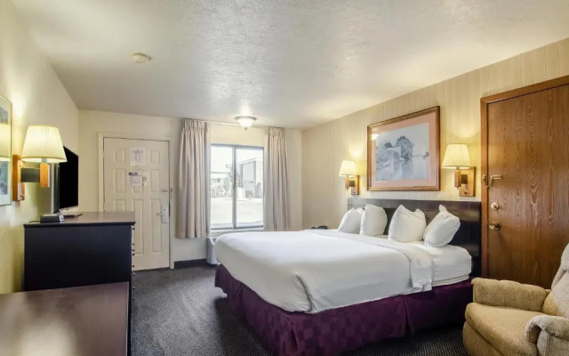 GuestHouse Inn & Suites Fort Collins