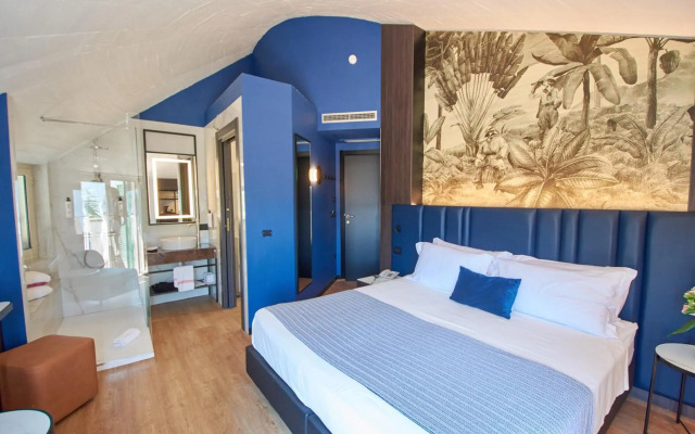 Watana Hotel