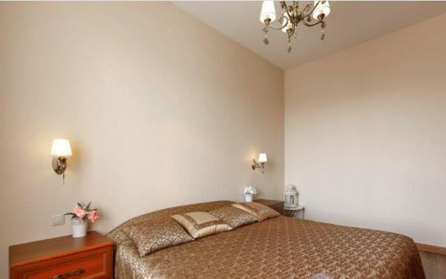 Аврора на улице Весенняя 10