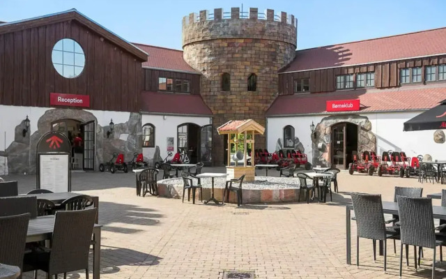 6 Person Holiday Park Home in Otterup