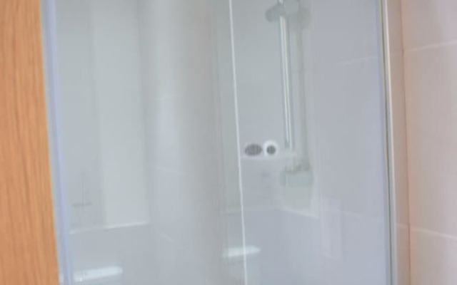 Spacious Studio Flat in Central Kensington