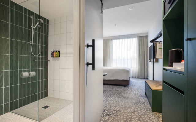 Holiday Inn Dandenong by IHG