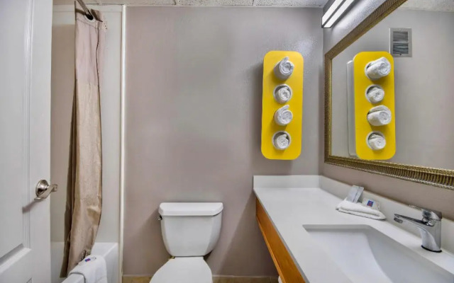 Motel 6 Pleasanton, CA