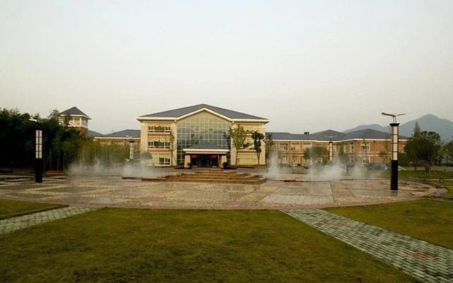 Yinfeng Holiday Resort of Xikou