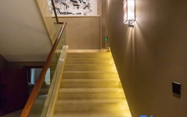 Yijiangdong Boutique Hotel.