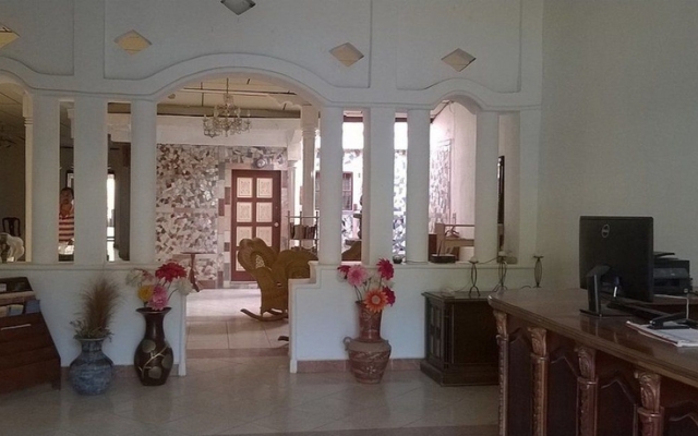 Hotel Maya