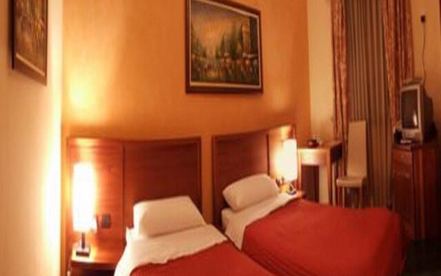Nov Hotel
