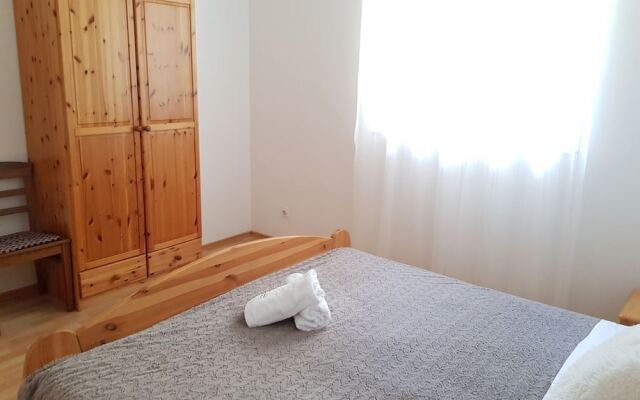 Nicely decorated apartment Neda