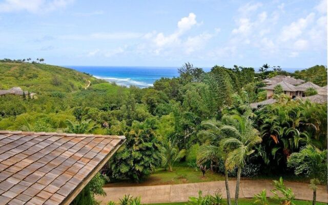 Kumulani 3 Bedroom Home by RedAwning