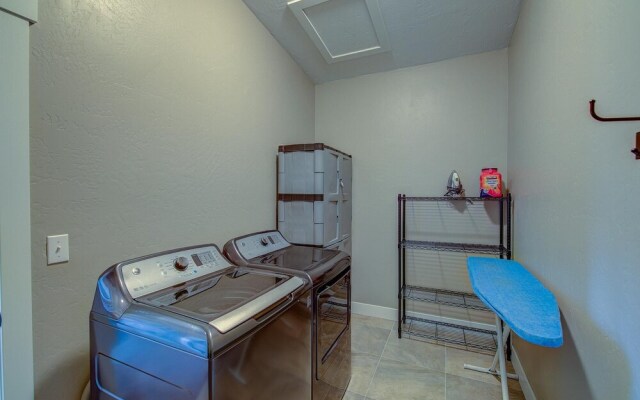 Mountain Getaway Stunning Views HOT TUB