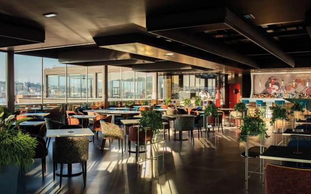 Gold Tower Lifestyle Hotel