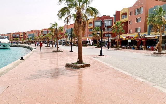 Sheraton Plaza - Central Hurghada by The New Marina