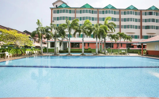 Capital O 91154 Oyo Super Cowboy Hotel Melaka