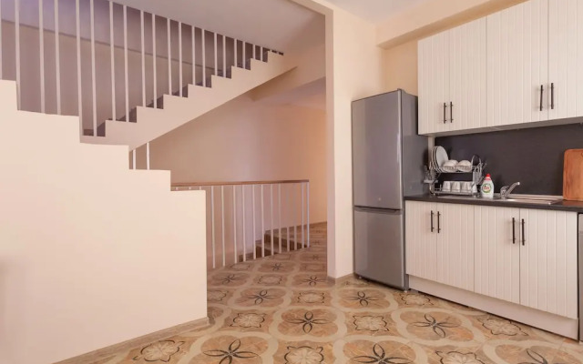 Democrat on Fontanka embankment 104 2 K