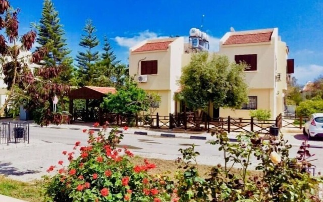 Bahceler Levent Sitesi Villa No 79