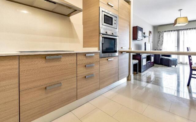Townhouse 2 bedrooms on the first line