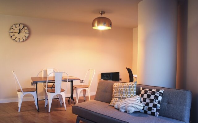 Homely Serviced Apartments - Blonk St
