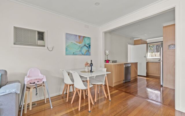 StayAU 2BRM Beach Family House Hampton