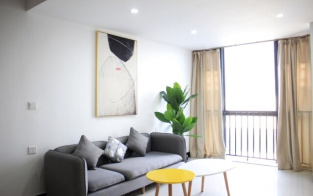 Wanlong Apartment Xiangxue Branch