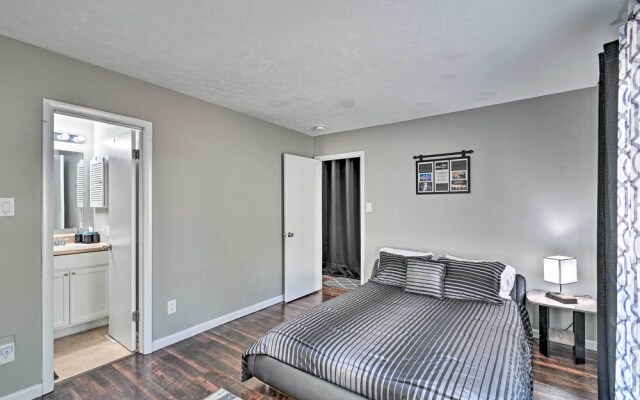 Updated Fayetville Townhome-away-from-home w/ Yard