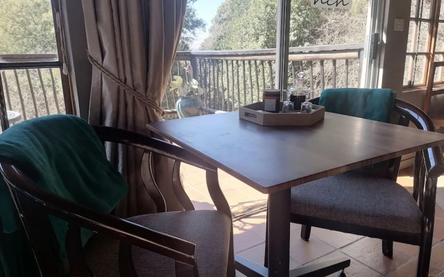 Hawklee Country House