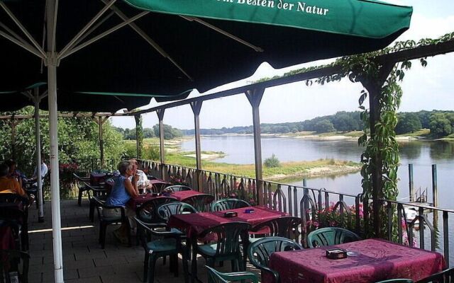 Elbterrassen zu Brambach