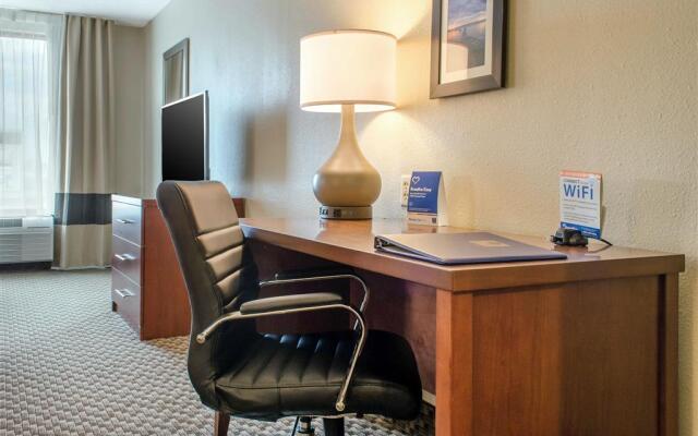 Comfort Inn & Suites Biloxi - D'Iberville