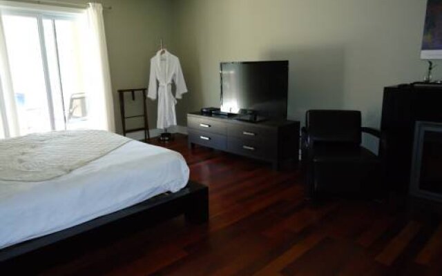Jabberwock Guesthouse Bed and Breakfast