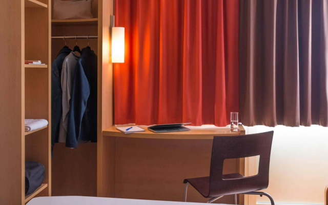 ibis Nantes Centre Gare Sud