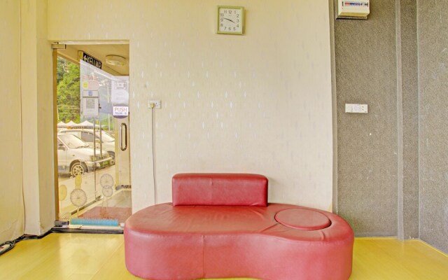 OYO 90597 Delightful Holiday Inn