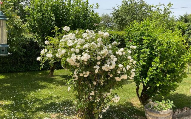 Le Jardin de Rose 24 FEUILLEBERT Romagne 86700