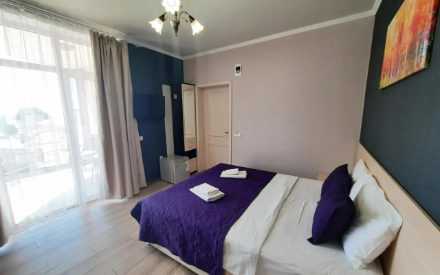 Leo Grand Guest house