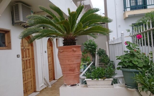 Lovely Holidays Hotel