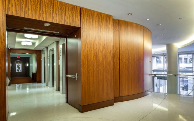 Deluxe Apartments - Arlington (Near DC) Fully Furnished