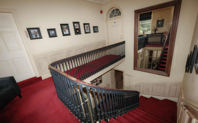 York Pavilion Hotel, Sure Hotel Collection by Best Western