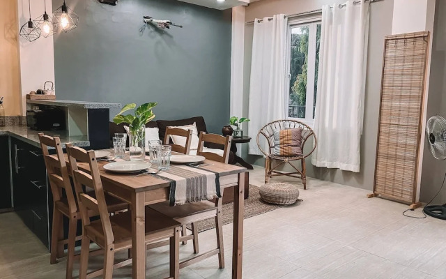 2BR Laid Back Apartment, Near Beach